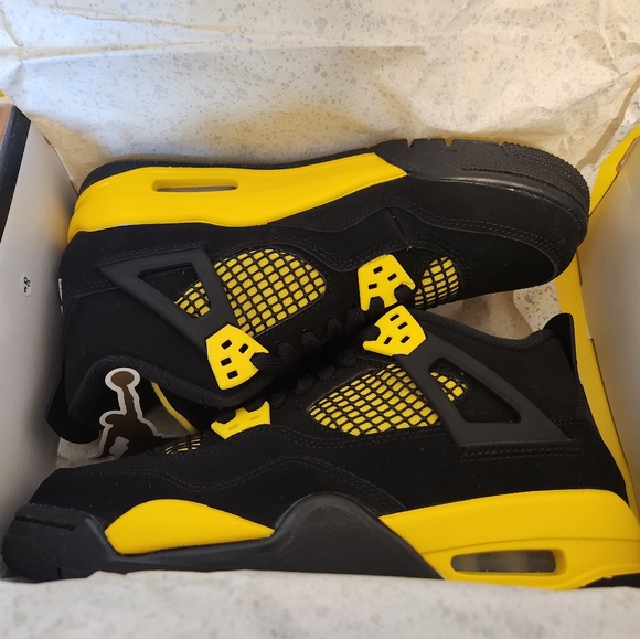 Air Jordan 4 Retro Thunder sz 5y - Picture 7 of 7